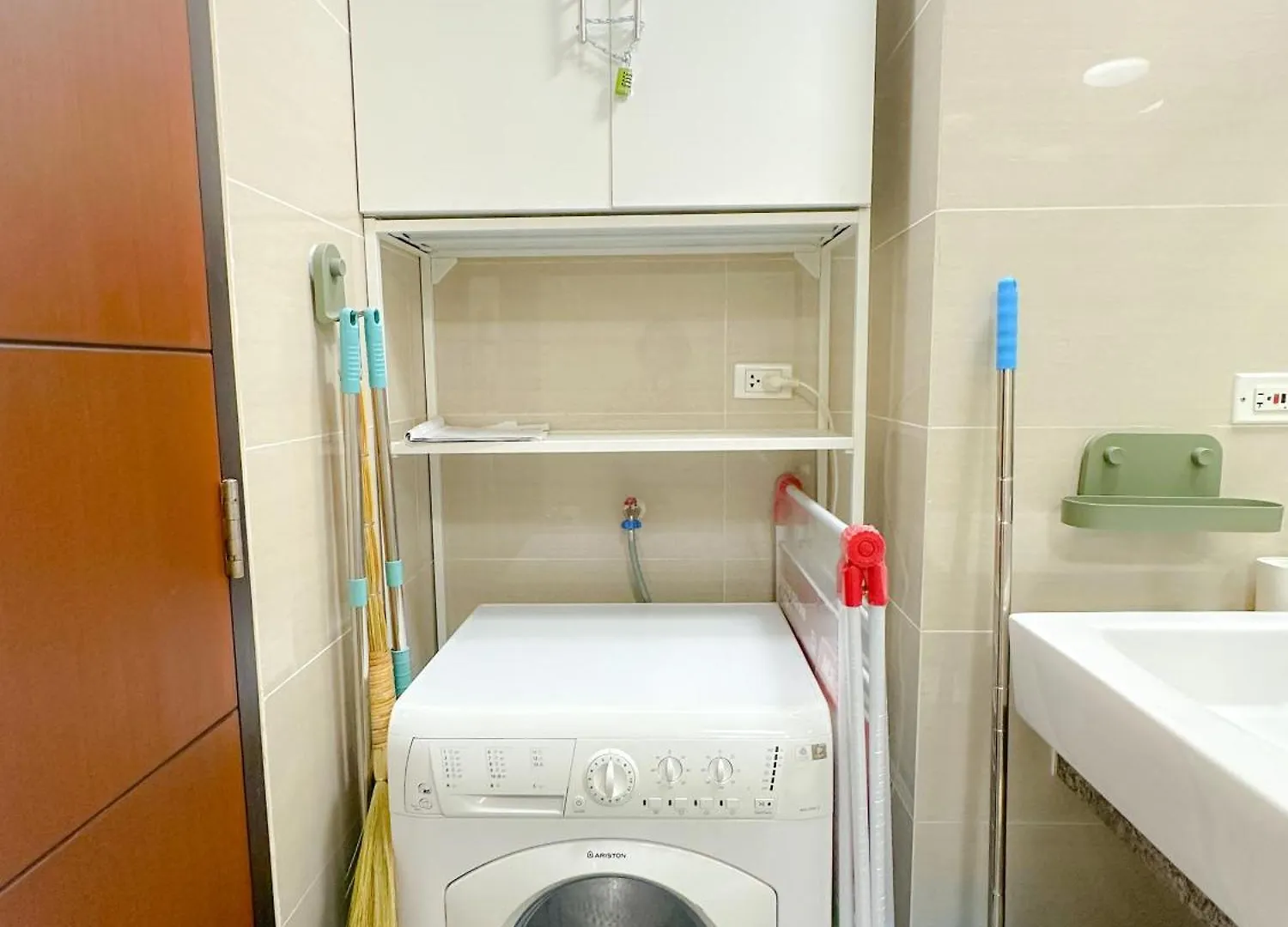 Apartment 1 Bedroom Uptown Bgc Cozy Condo Netflix 200Mb Wi-Fi Manila
