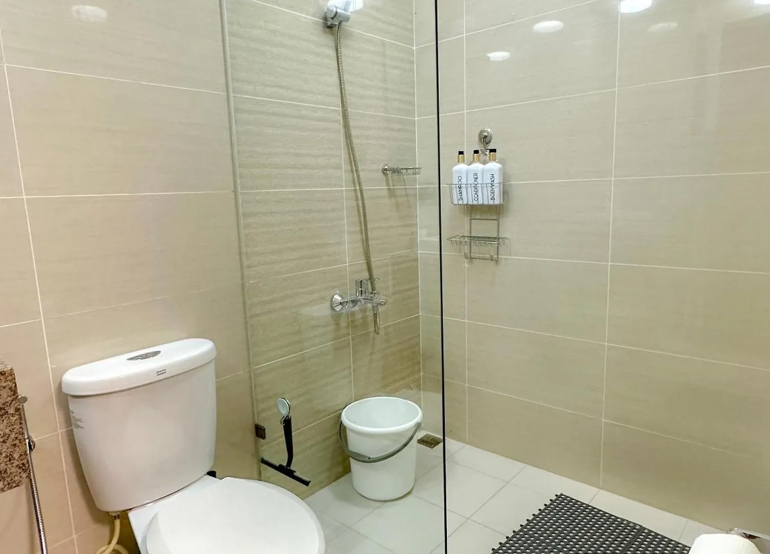 1 Bedroom Uptown Bgc Cozy Condo Netflix 200Mb Wi-Fi Manila 0*,  Philippines