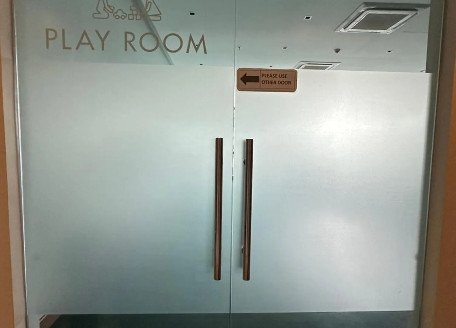 1 Bedroom Uptown Bgc Cozy Condo Netflix 200Mb Wi-Fi Manila