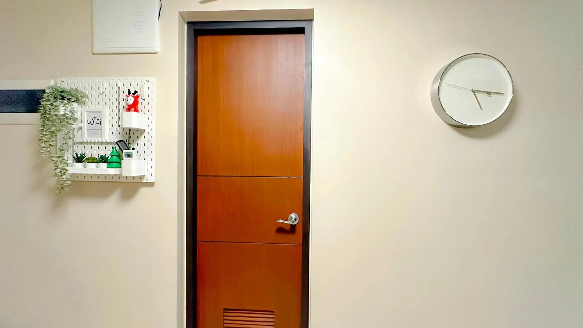 1 Bedroom Uptown Bgc Cozy Condo Netflix 200Mb Wi-Fi Manila Apartment