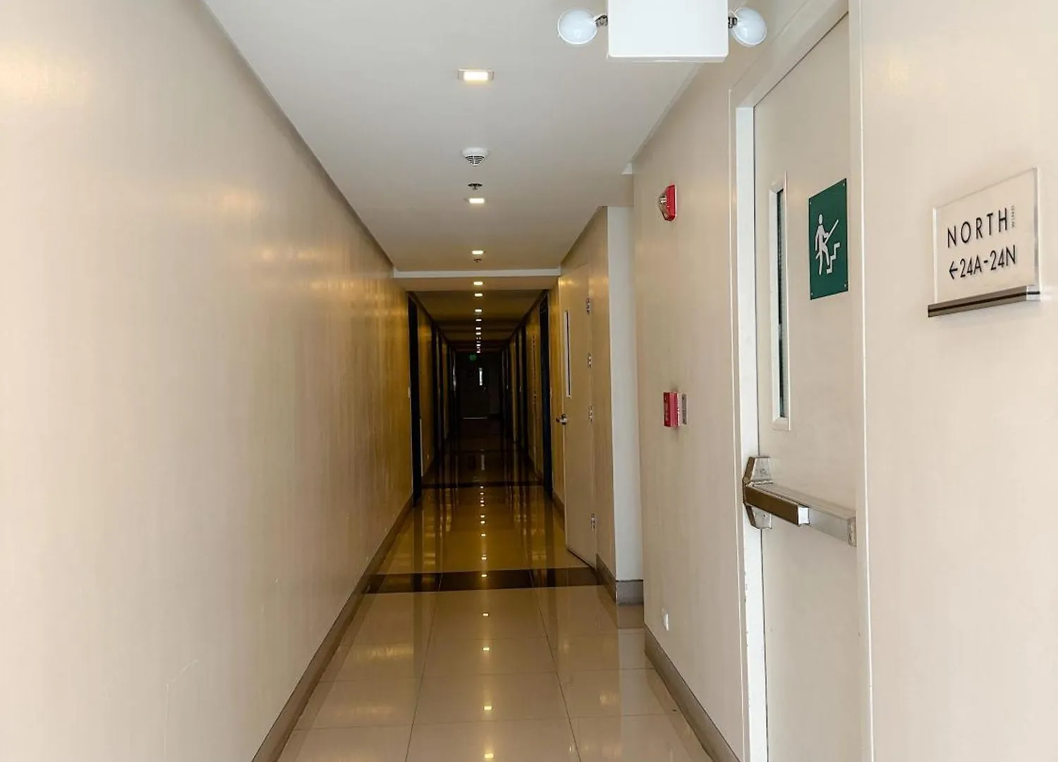 Apartment 1 Bedroom Uptown Bgc Cozy Condo Netflix 200Mb Wi-Fi Manila