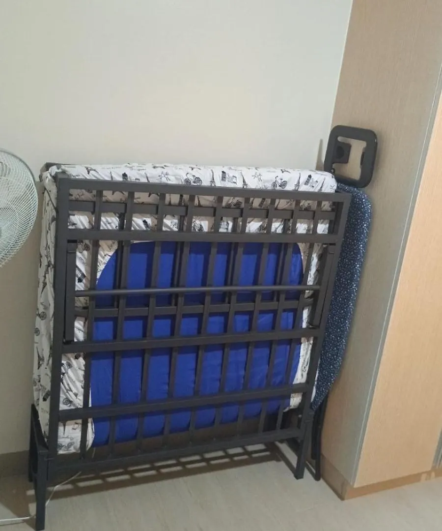 1 Bedroom Uptown Bgc Cozy Condo Netflix 200Mb Wi-Fi Manila Apartment